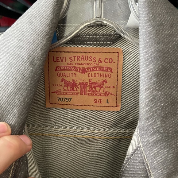 Levis Men's LARGE Jean Jacket Rigid - Picture 3 of 7